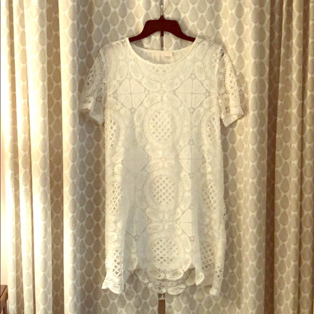 White lace dress